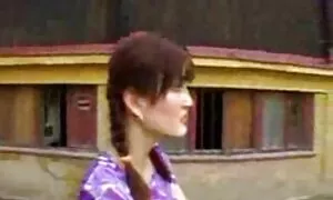 ليلي زين ، تارا جولد ، تينا تايلر في فيلم إباحي عتيق سكس مع اخته في الحمام