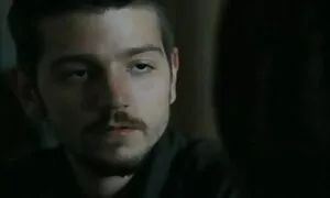 سأريك سروالي الداخلي إذا أريتني سروالك سكس عرب نار سكس