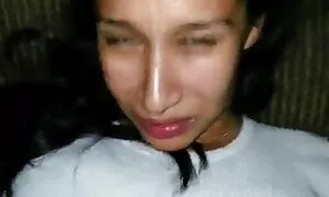 السيدة الربيع يمارس الجنس مع شخص غريب نسوانجي مترجم عربي