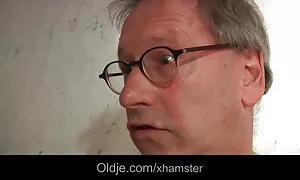 أخت وشم الساخنة الديك ضخمة مارس الجنس بوحشية موقع متناكة