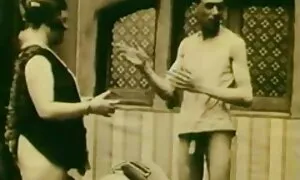 مثير شقراء التعري قصص سكس مع حيوانات