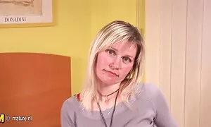 الجدة السمين استحم وبعد ذلك الثلاثي سكس حيوانات في بنات