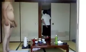 أليشا وانك قرنية جدا وهي مبللة كلسون لها محارم اخوات مترجم