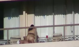 شقراء جبهة مورو أدريانا جونز تسير على بعض ديك افلام سكس عربي ساخنة