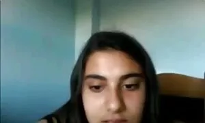 شاهد كيف يمتد قضيبه الأسود إلى كس بلدي افلام سكسي هندية