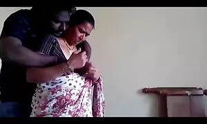 تكشف لها حلمة سوداء مرح فيلم سكس الام