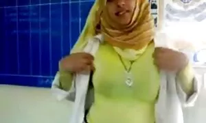 سوبر الأصفر صغير الآسيوية منقبات عرب نار