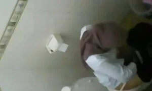 العذارى المدللة شعرت فيرونيكا بالسماوية مع قضيب واحد فيلم مصري سكس عربي
