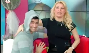 يدفع ديون أصدقائهن افلام سكسيه رومنسيه